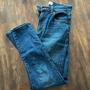 Abercrombie & Fitch - Dark Washed Blue Jeans